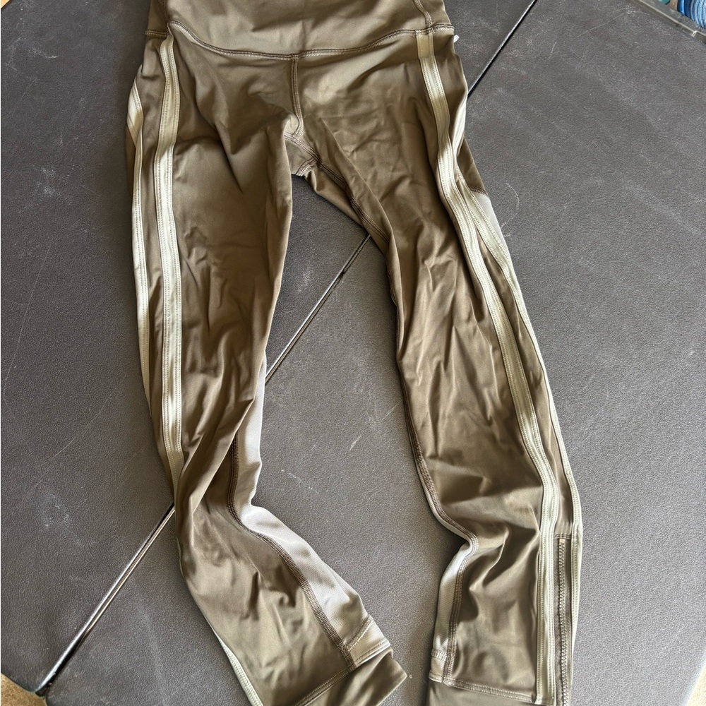 Lululemon leggings olive green mesh cutout size 4